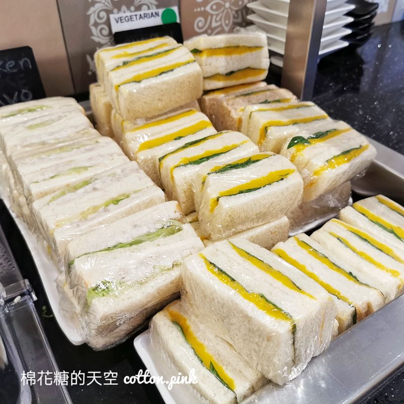 新加坡樟宜機場貴賓室-SATS內部開箱，自己煮叻沙～還有飲料、南洋料理
