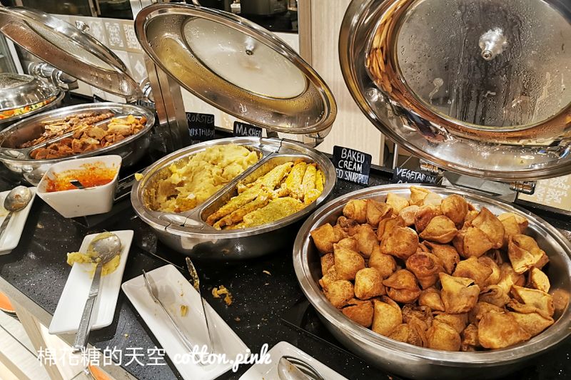 新加坡樟宜機場貴賓室-SATS內部開箱，自己煮叻沙～還有飲料、南洋料理
