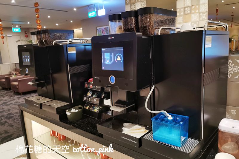 新加坡樟宜機場貴賓室-SATS內部開箱，自己煮叻沙～還有飲料、南洋料理