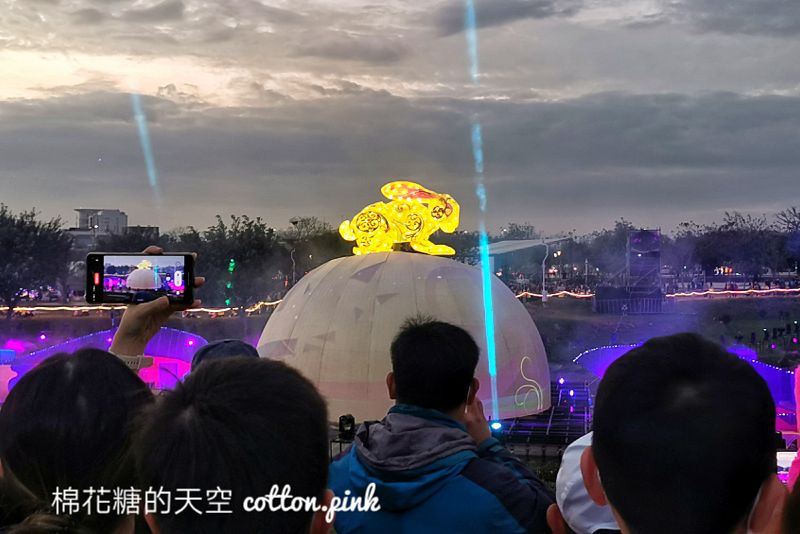 台中燈會最後兩天逛起來！推薦五大必拍景點這樣走最省力～