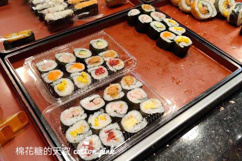 台中大里黃昏市場超人氣壽司攤！現做花壽司銅板價～口味超多！
