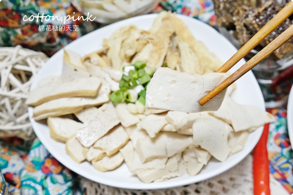 台中滷味這家很特別！少見白滷橄欖屋滷味吃得到～眷村白涼麵也大推