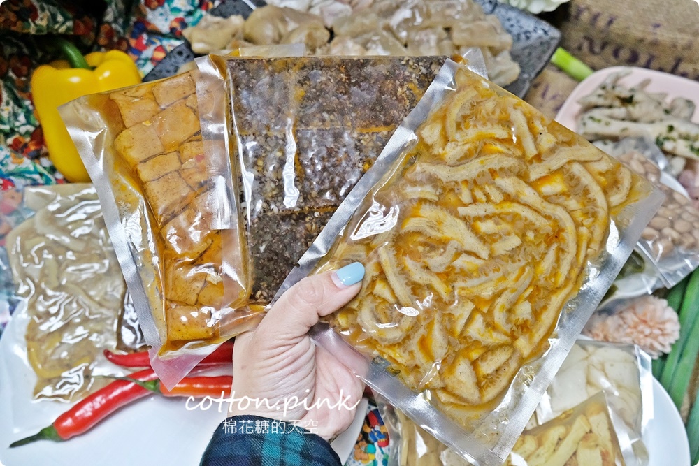 台中滷味這家很特別！少見白滷橄欖屋滷味吃得到～眷村白涼麵也大推