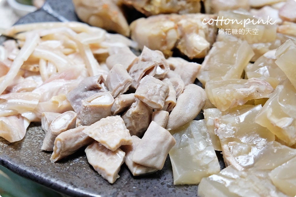 台中滷味這家很特別！少見白滷橄欖屋滷味吃得到～眷村白涼麵也大推