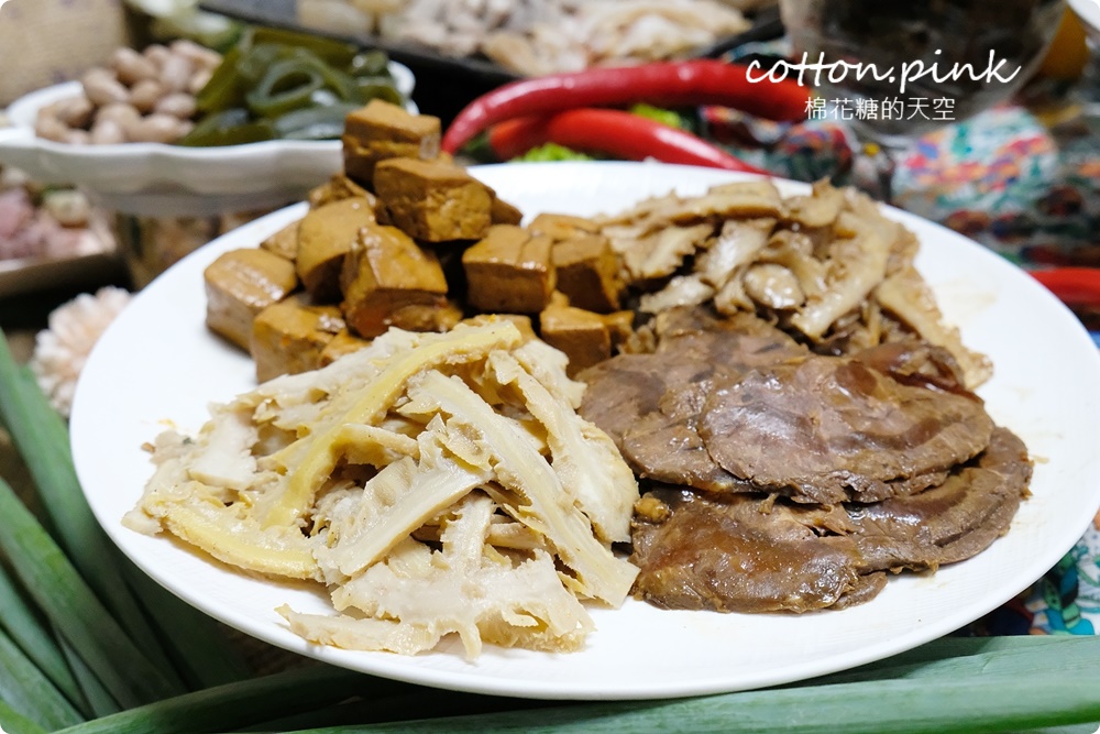 台中滷味這家很特別！少見白滷橄欖屋滷味吃得到～眷村白涼麵也大推