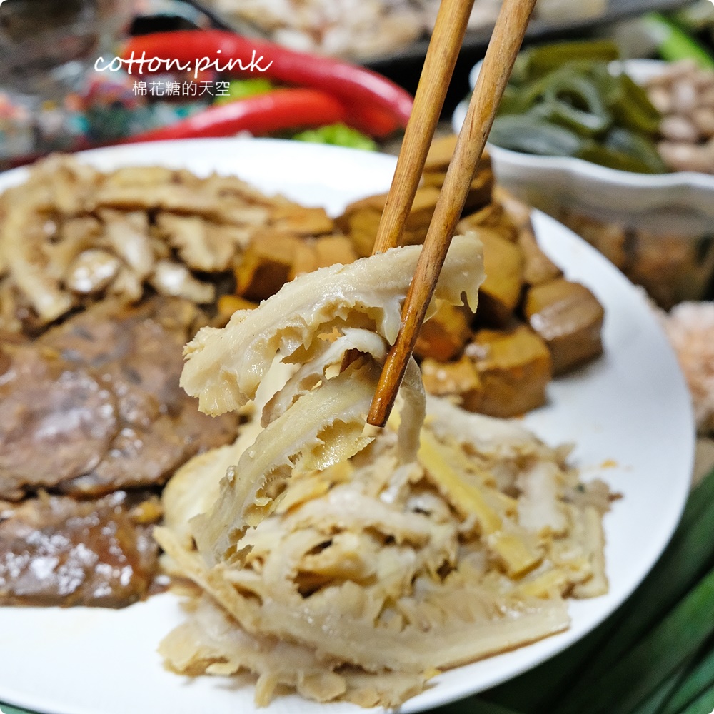 台中滷味這家很特別！少見白滷橄欖屋滷味吃得到～眷村白涼麵也大推