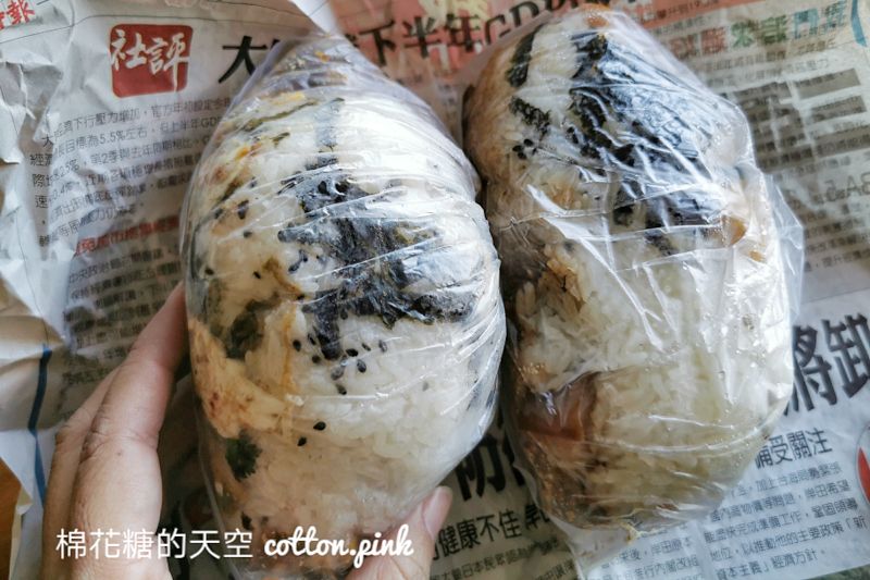 台中太平超狂爌肉飯糰超大顆！臻味登飯糰直接把爌肉包進飯糰裡