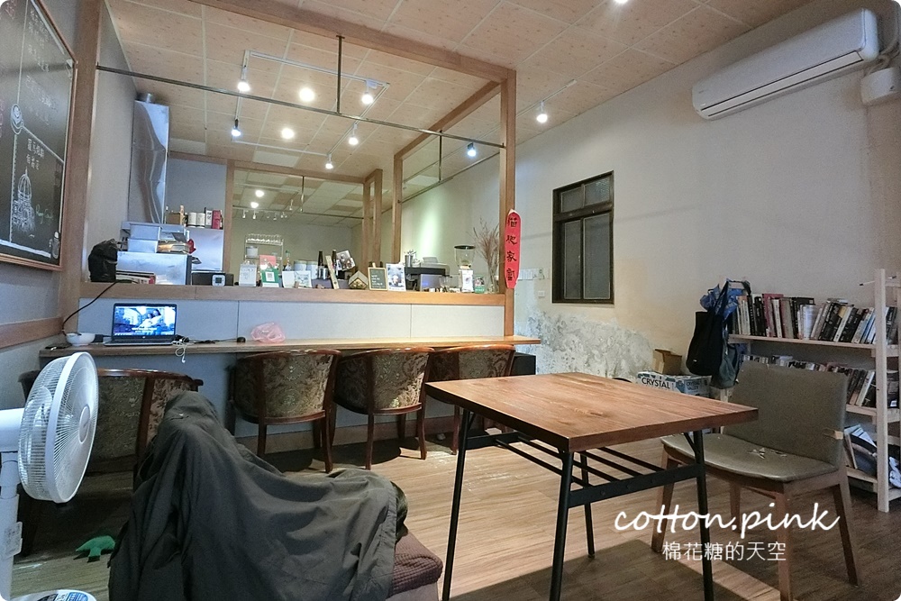 沙鹿低調咖啡網路評價高，榮咖啡沒有華麗裝潢～巴斯克蛋糕一吃著迷