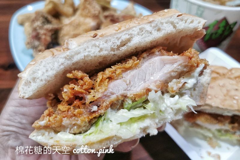 台中炸雞麵線糊這家店面超低調～吉優炸雞還有卡啦雞腿堡
