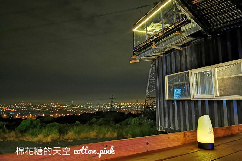 台中夜景推薦|向海夜景咖啡屋180度超美視野~樓上樓下都好拍！