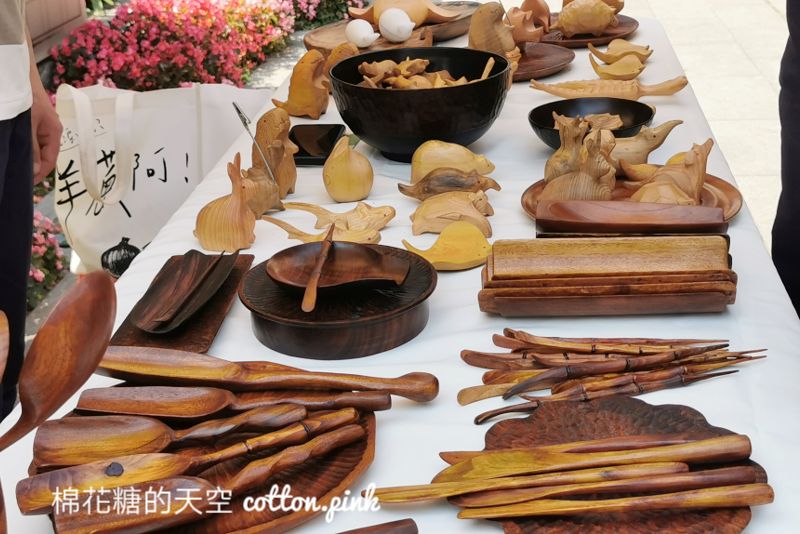 好好手感微笑市集來台中啦！只有兩天！大樹下逛市集好舒服～