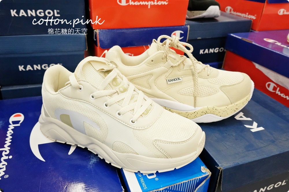 品牌運動鞋零碼特賣超級甜甜價！卡通童鞋、運動拖鞋不買搥心肝