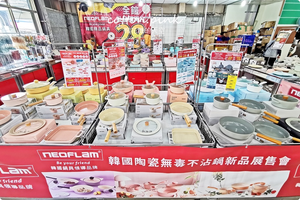 品牌運動鞋零碼特賣超級甜甜價！卡通童鞋、運動拖鞋不買搥心肝