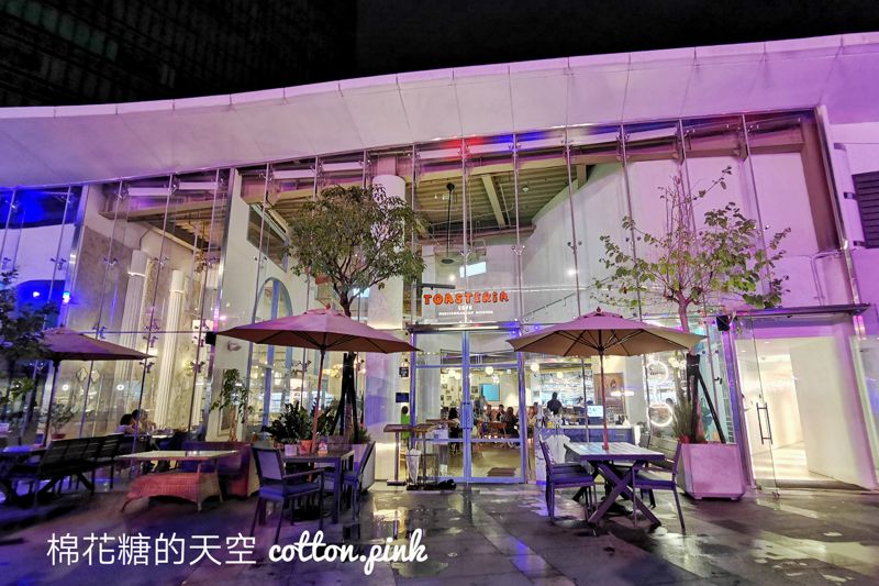 草悟廣場PARK2美食懶人包～地下室就是隱藏版大夜店！越夜越美麗
