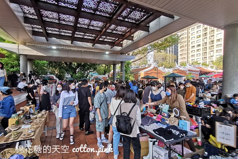 台中二手市集爆人氣～蚤物盛典現場超多銅板價商品可以來挖寶！