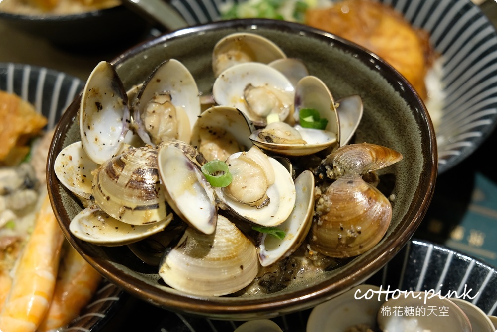 逢甲最新開幕！粥大福雞湯粥超香濃，油條、蔥花、紅茶無限量吃到飽