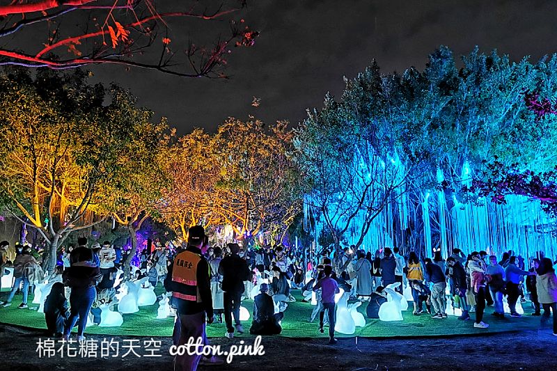 中央公園夢幻生命樹重新開放！魔盒世界阿達兔拍起來啦～