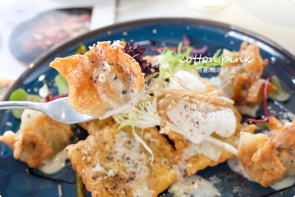 台中蔬食餐廳藏在小巷裡！純白狸窩餐廳還有少見全素手作披薩
