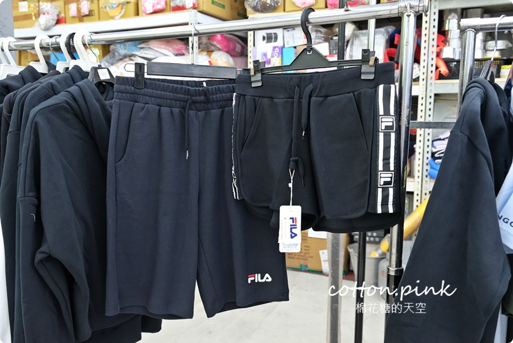 品牌運動鞋開倉特賣！卡通童鞋200元、運動拖鞋2雙300元～倉庫鞋款更齊全！