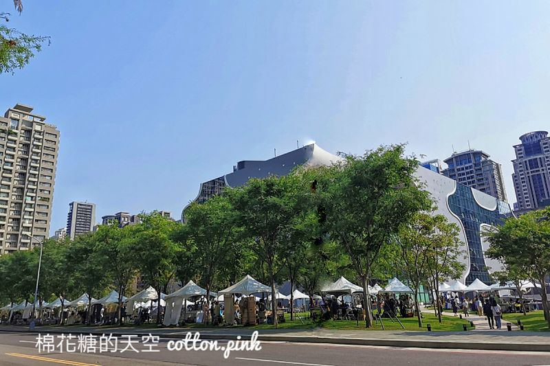 島作市集來到台中歌劇院小水道旁！活動只有三天～挑戰台中最美市集