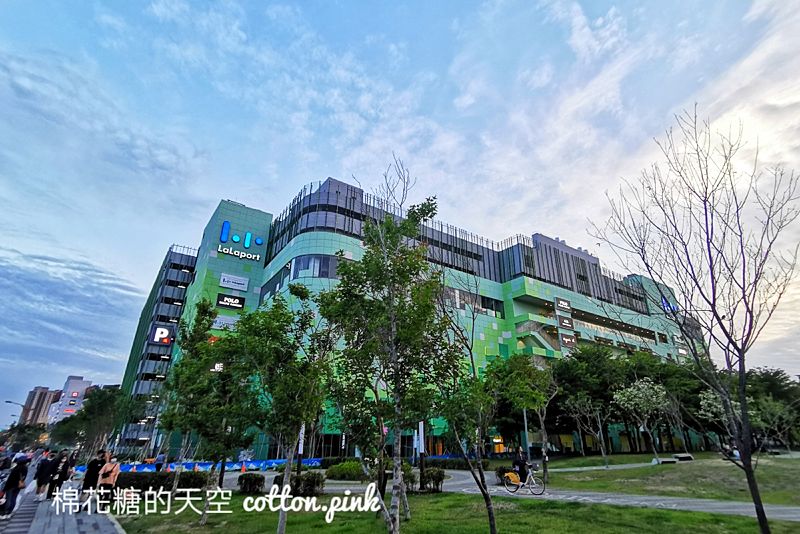 LaLaport北館開放試營運！多家首度來台日本美食～停車終於可以折抵了......