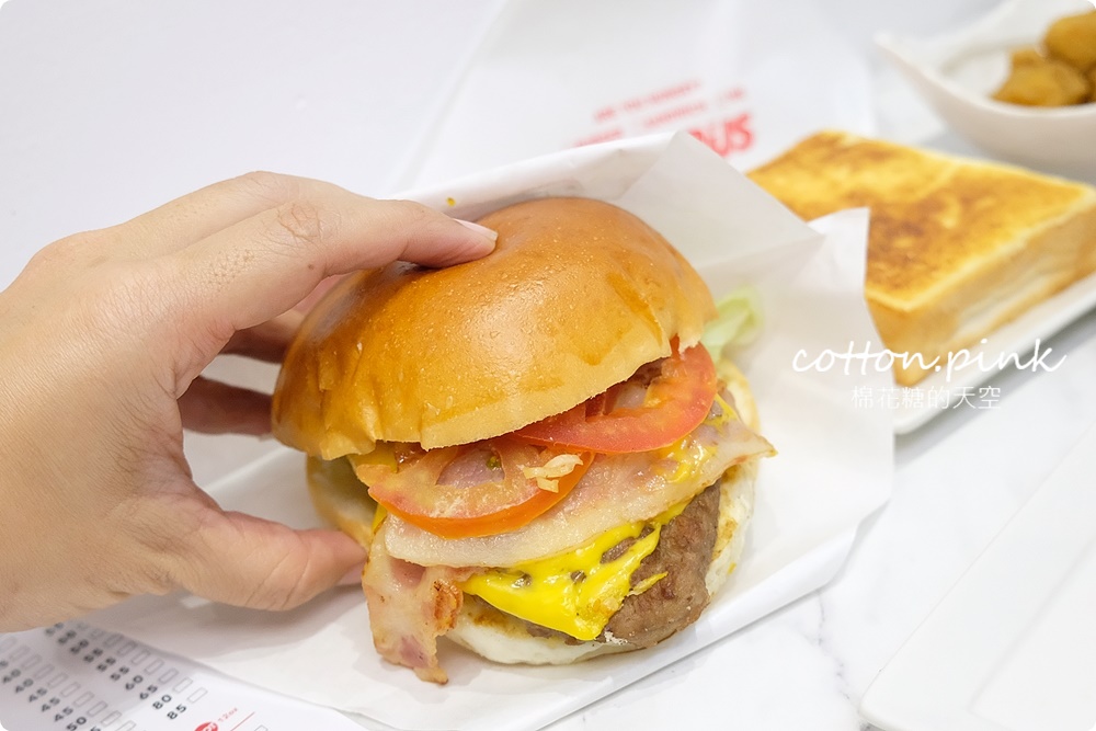 台中最新早午餐-GOGOBUS開到台中啦！奶酥厚片、炒泡麵必點！