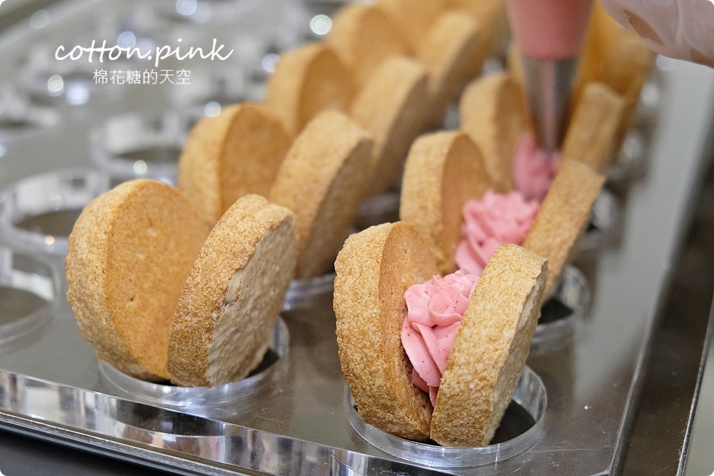 台中伴手禮|UniPie達克瓦茲內餡美得像朵花、蝴蝶酥一盒雙味！
