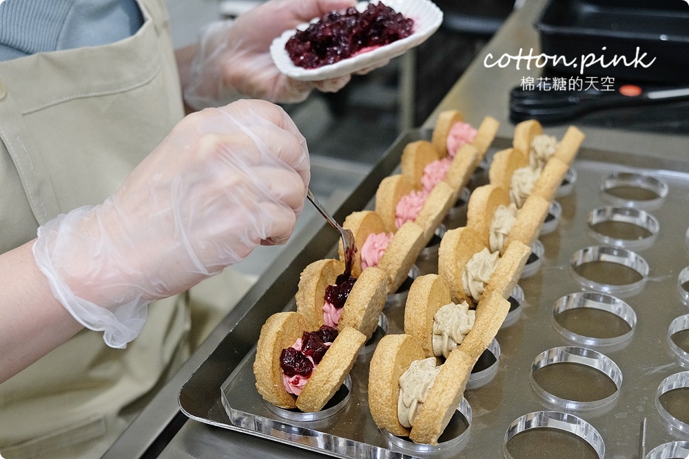 台中伴手禮|UniPie達克瓦茲內餡美得像朵花、蝴蝶酥一盒雙味！