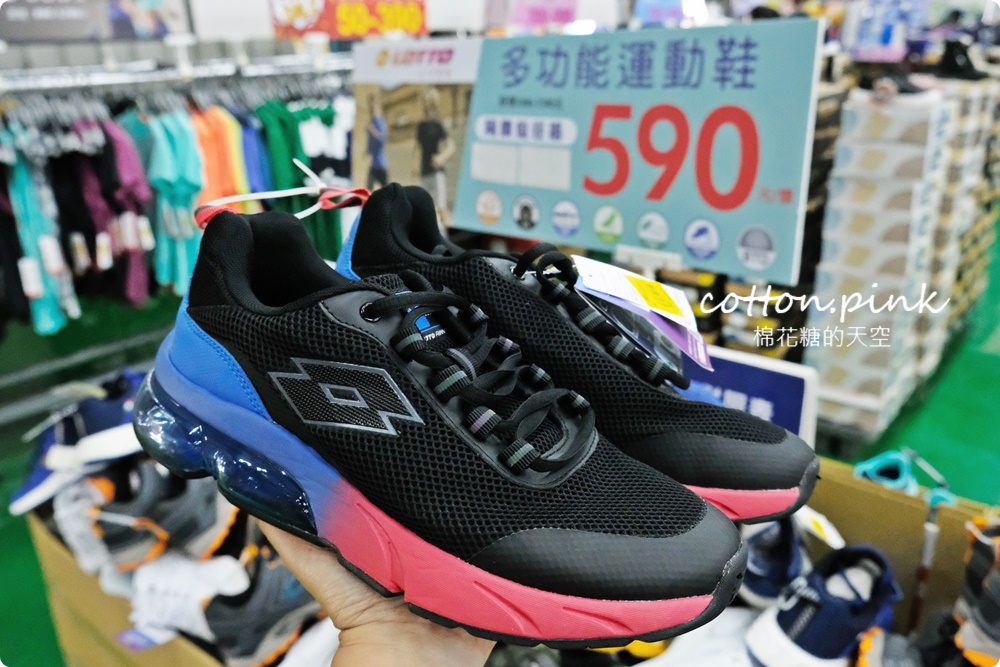 台中大雅在地鞋廠母親節前甜甜價！涼鞋、童鞋、登山鞋買一送一快來搶