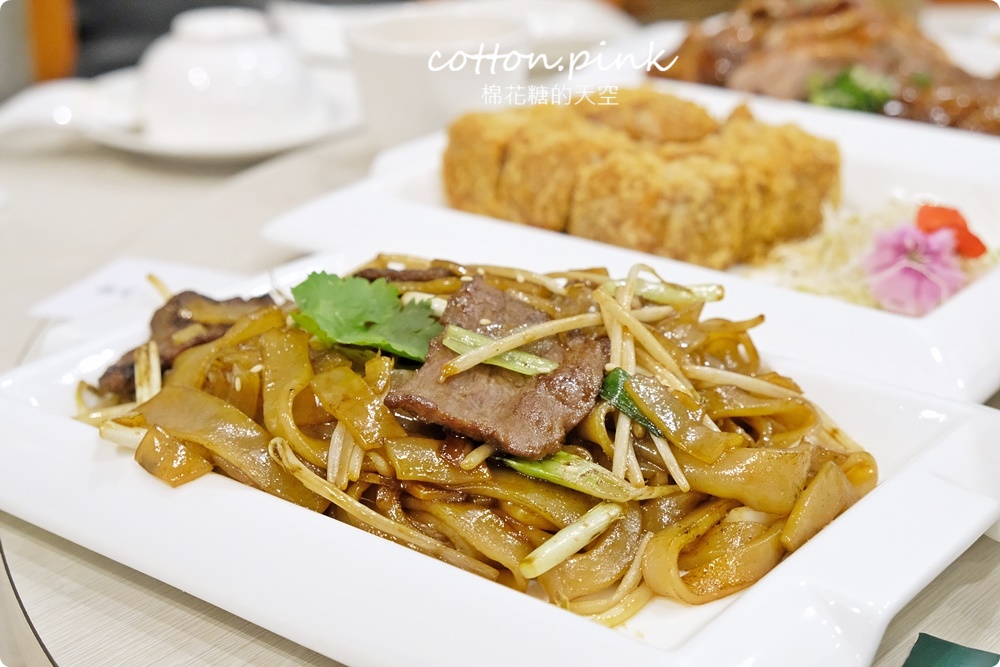 台中港式餐廳推薦|龍富貴茶餐廳就在向上路～不只港點還有手路菜