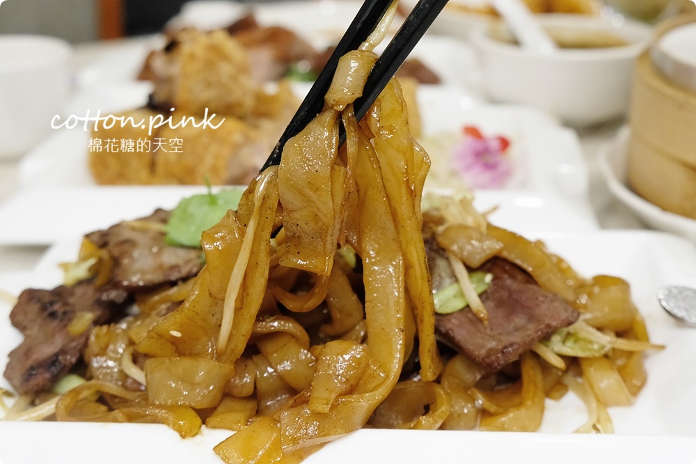 台中港式餐廳推薦|龍富貴茶餐廳就在向上路～不只港點還有手路菜
