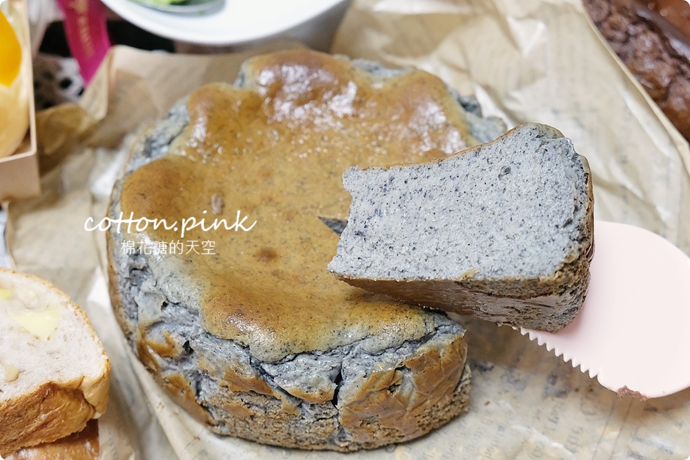 台中少見焙茶巴斯克上架！糖印麵包芒果季正式開打~每一種都好吃