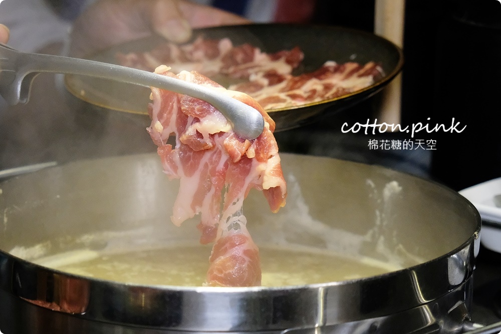 超神秘！台中火鍋一潤鮮切鍋物和牛現切～創意桌邊料理必點