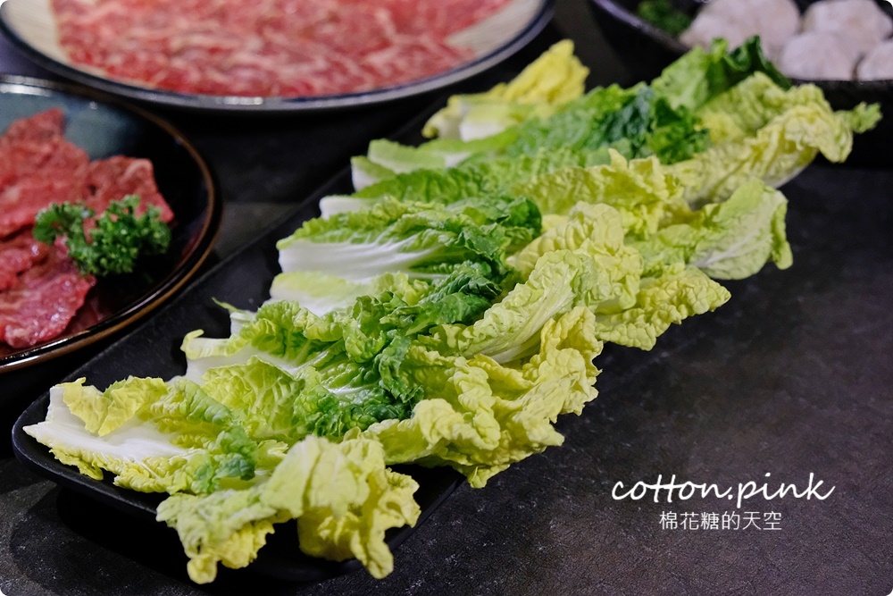 超神秘!台中火鍋一潤鮮切鍋物和牛現切~創意桌邊料理必點 超神秘!台中火鍋一潤鮮切鍋物和牛現切~創意桌邊料理必點