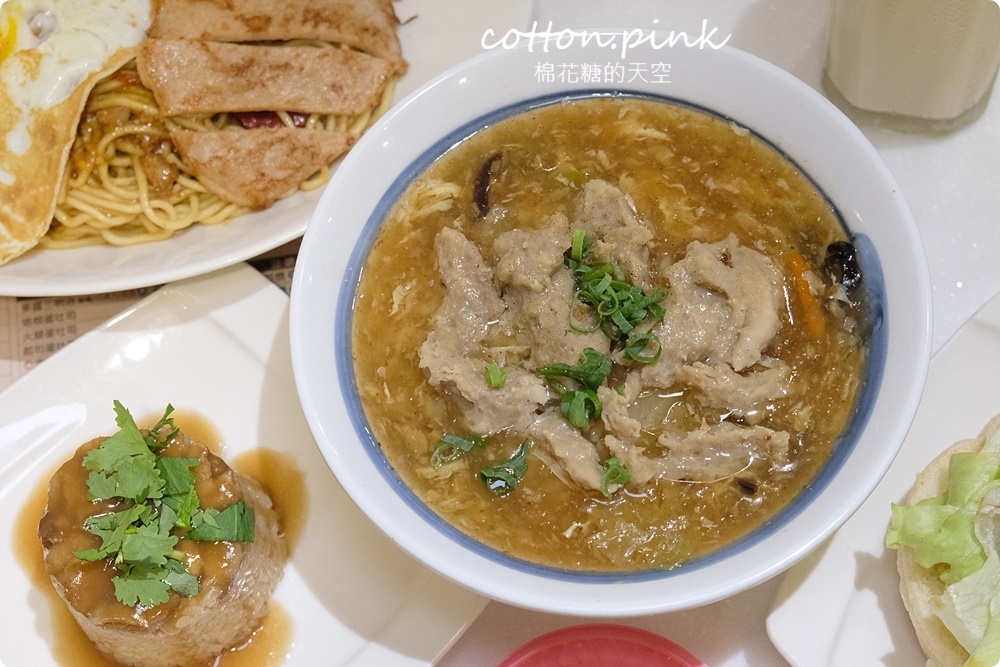 只開宵夜場！嶺東商圈劉安豆漿中西式都吃得到～現烤燒餅必點
