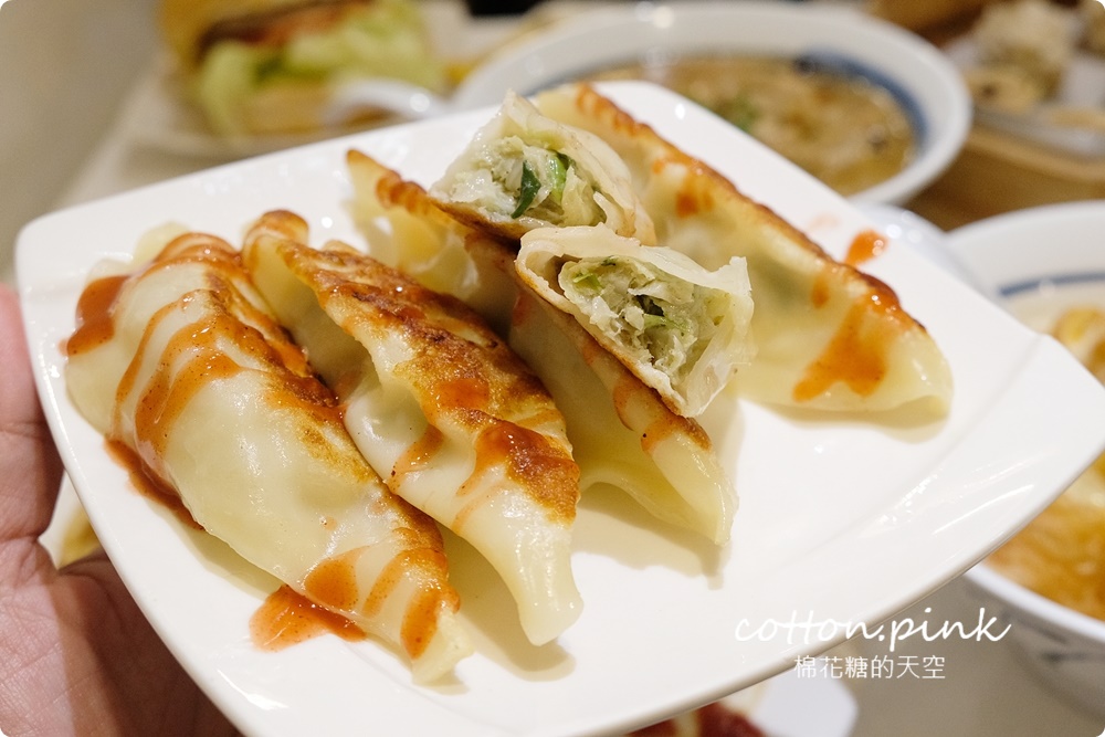 只開宵夜場！嶺東商圈劉安豆漿中西式都吃得到～現烤燒餅必點