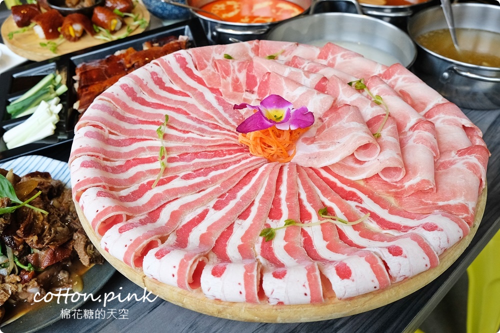 台中沙鹿超狂烤鴨加火鍋！覓鍋物加碼吃到飽青菜、冰淇淋自助吧