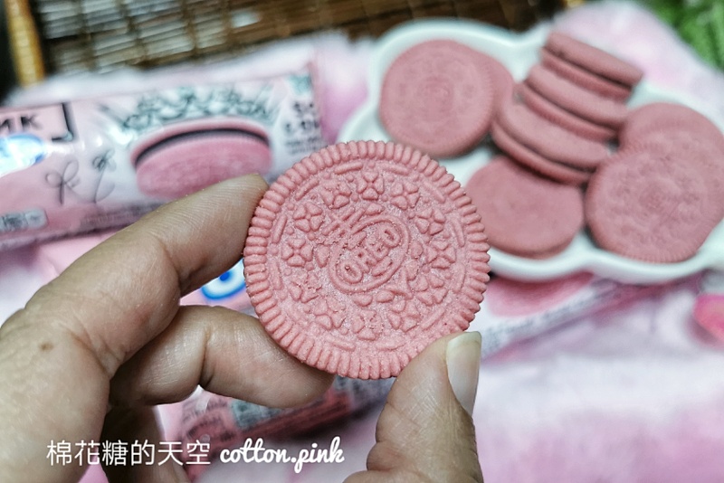 粉紅OREO不用衝韓國～台中只有這通路買的到！人氣韓團聯名超粉嫩