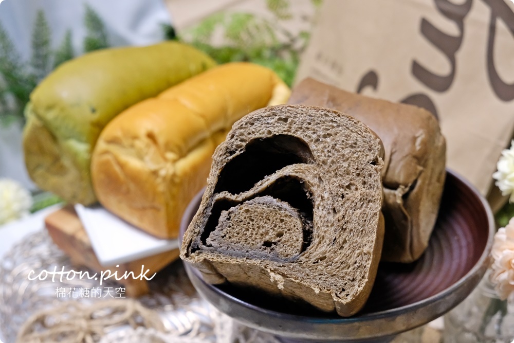 台中獨家品茶吐司！抹茶、焙茶外加泰奶吐司糖印麵包優雅出爐～