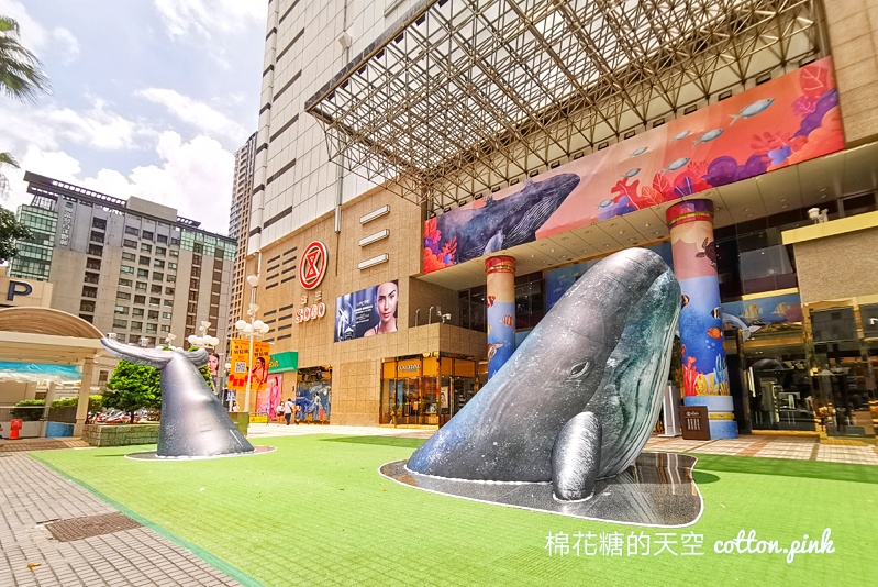 台中景點|超大鯨魚從台灣大道跳出來?!地下道還變游泳池?!