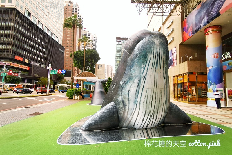 台中景點|超大鯨魚從台灣大道跳出來?!地下道還變游泳池?!