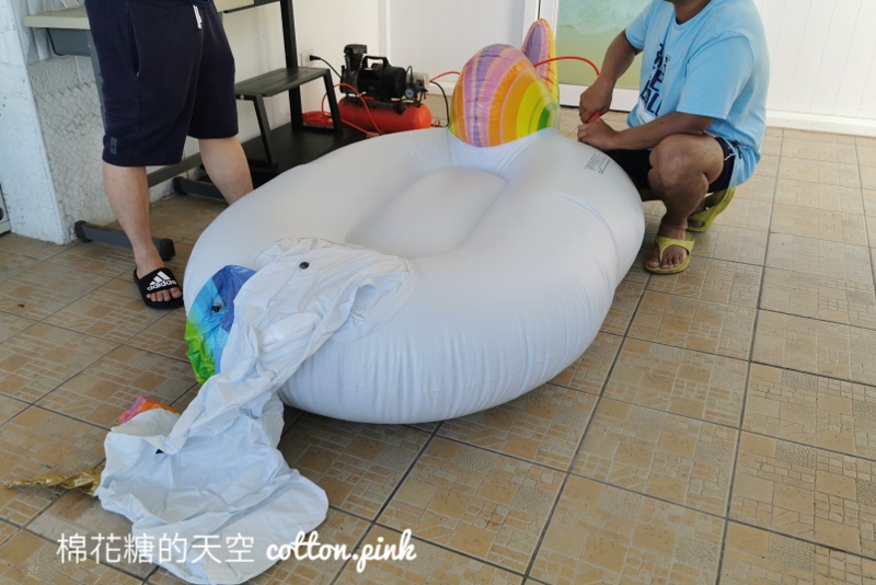 台中海邊游泳池免費開放！一年只有三個月～大安濱海樂園快衝一波！