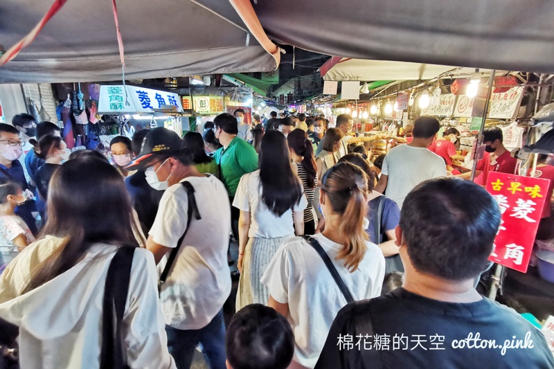 豐原廟東夜市排隊美食-菱角酥，現買現做吃最美味！外酥內香啊～