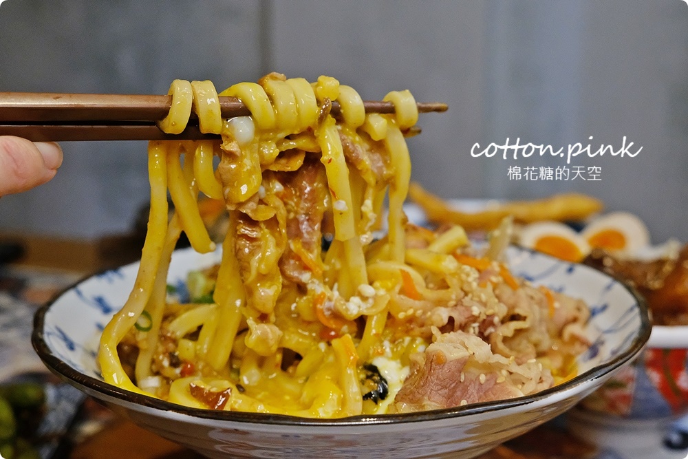 中友百貨旁小巷～小小麥一中店日式烏龍麵好好味！炸物盛合澎湃必點！