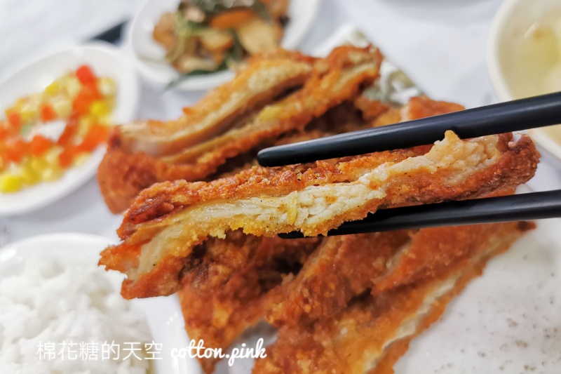 台中懷舊泡沫紅茶-上寶茶行回憶滿滿！菜單上還有蛋蜜汁、芬蘭汁耶！