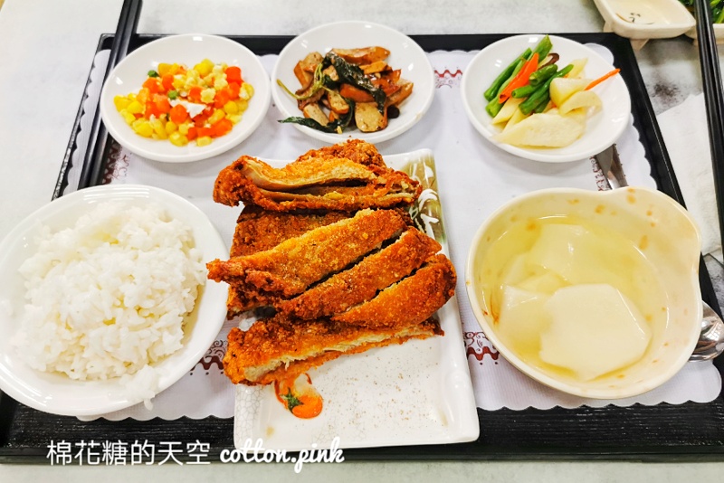 台中懷舊泡沫紅茶-上寶茶行回憶滿滿！菜單上還有蛋蜜汁、芬蘭汁耶！