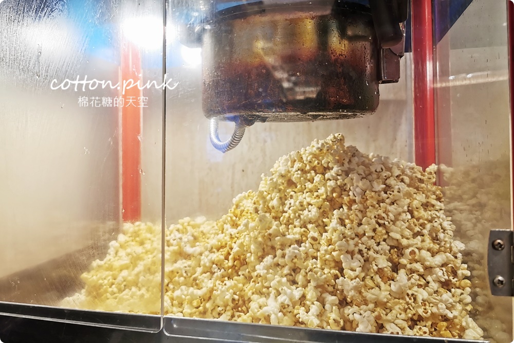 台中平價牛排推這家！豐原新台灣牛排自助吧吃到飽還能免費加麵喔！