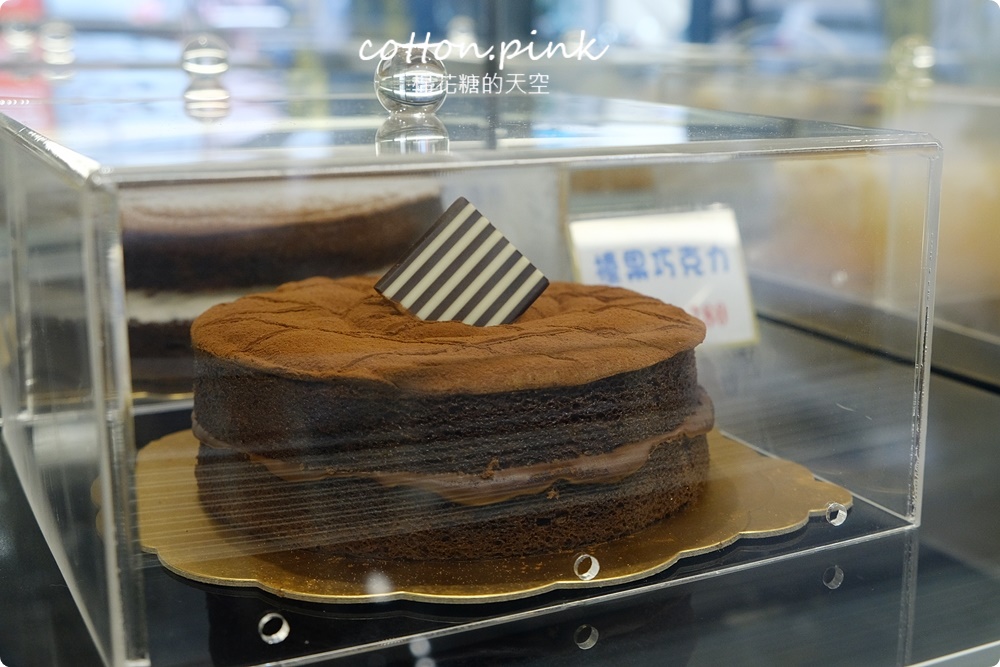 台中千層蛋糕推這家！2度C Ni Guo逢甲夜市、廟東夜市都有分店