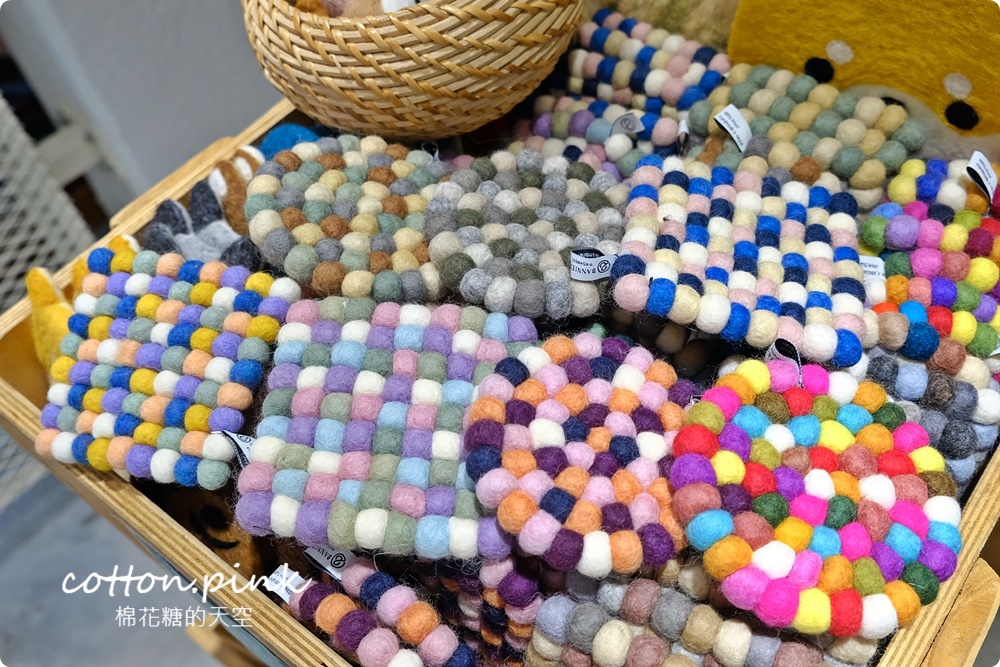 台中巷弄粉紅小市集好好買！香氛、圍巾、羊毛～超仙的啦！