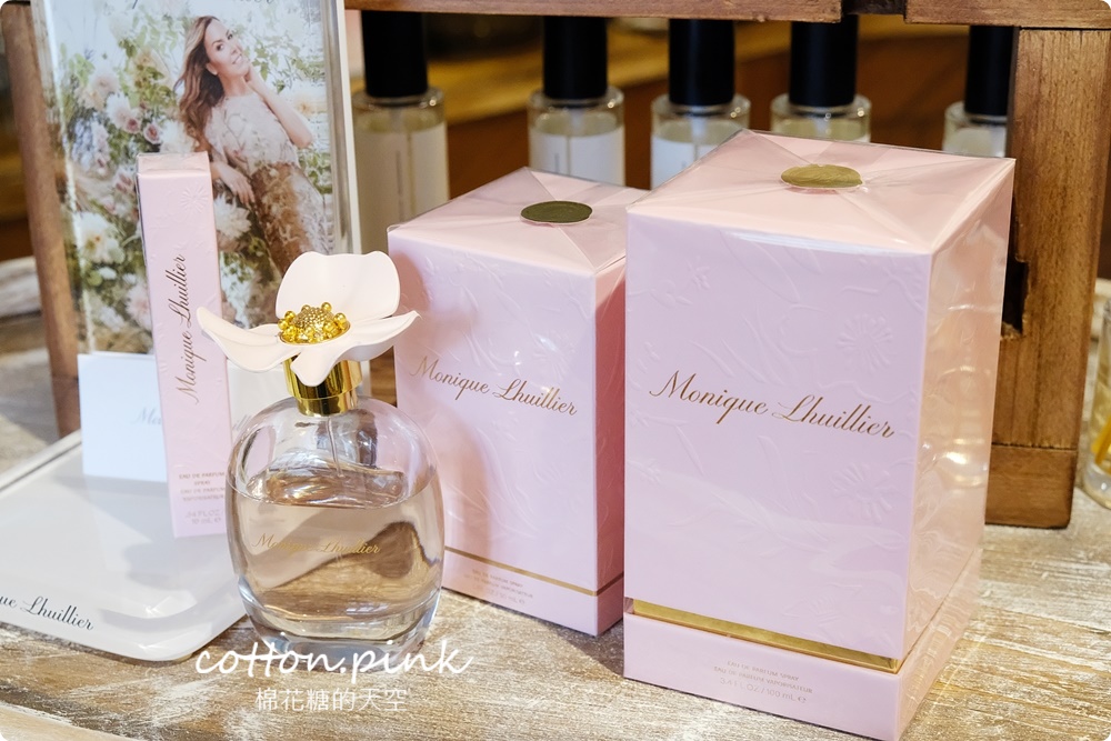 台中巷弄粉紅小市集好好買！香氛、圍巾、羊毛～超仙的啦！